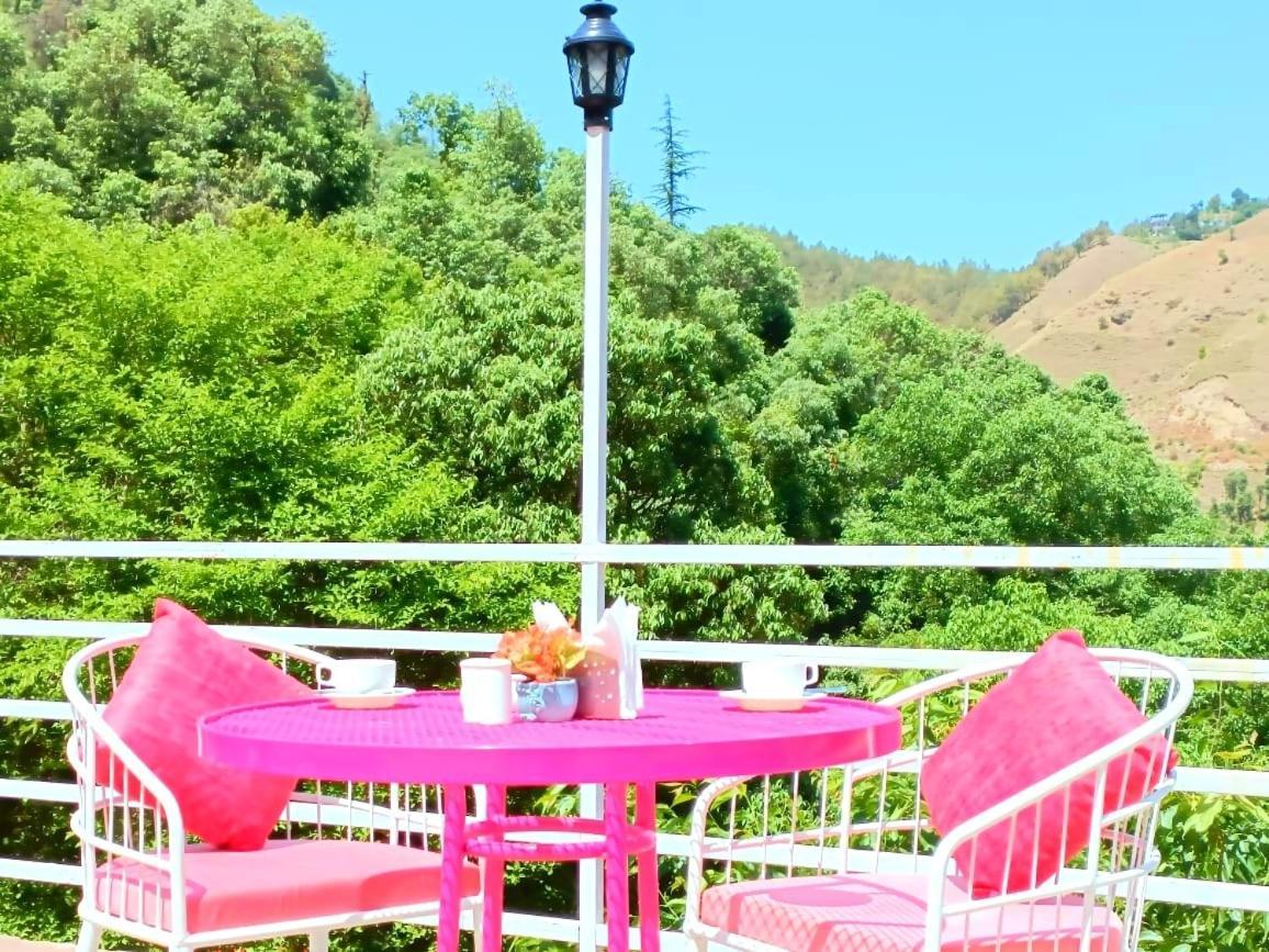Aaroham Resort, Shimla Eksteriør billede