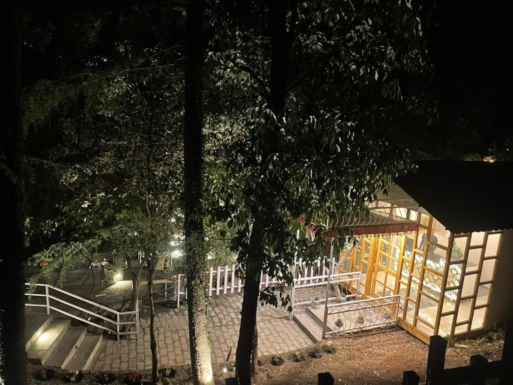 Aaroham Resort, Shimla Eksteriør billede