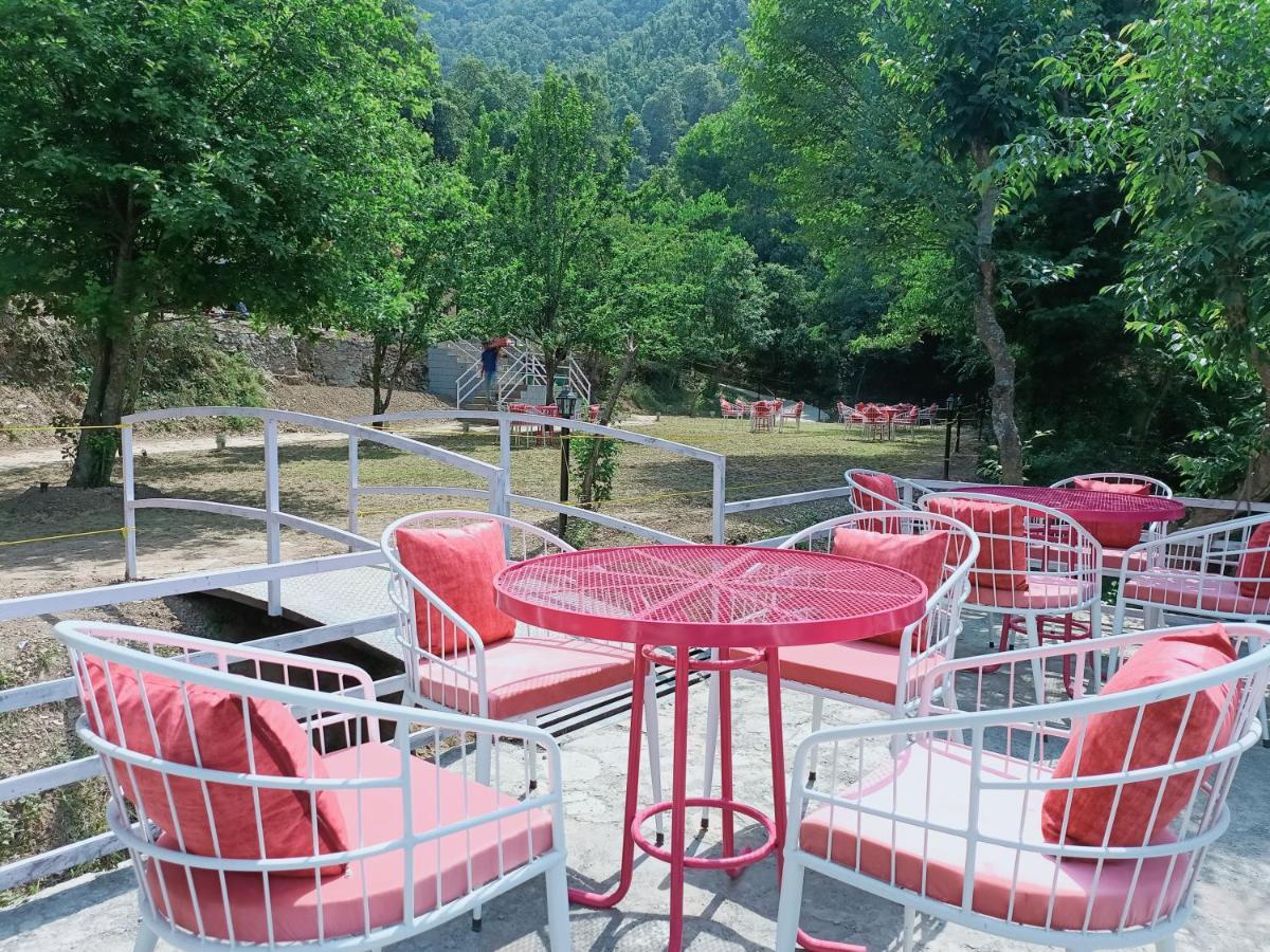 Aaroham Resort, Shimla Eksteriør billede